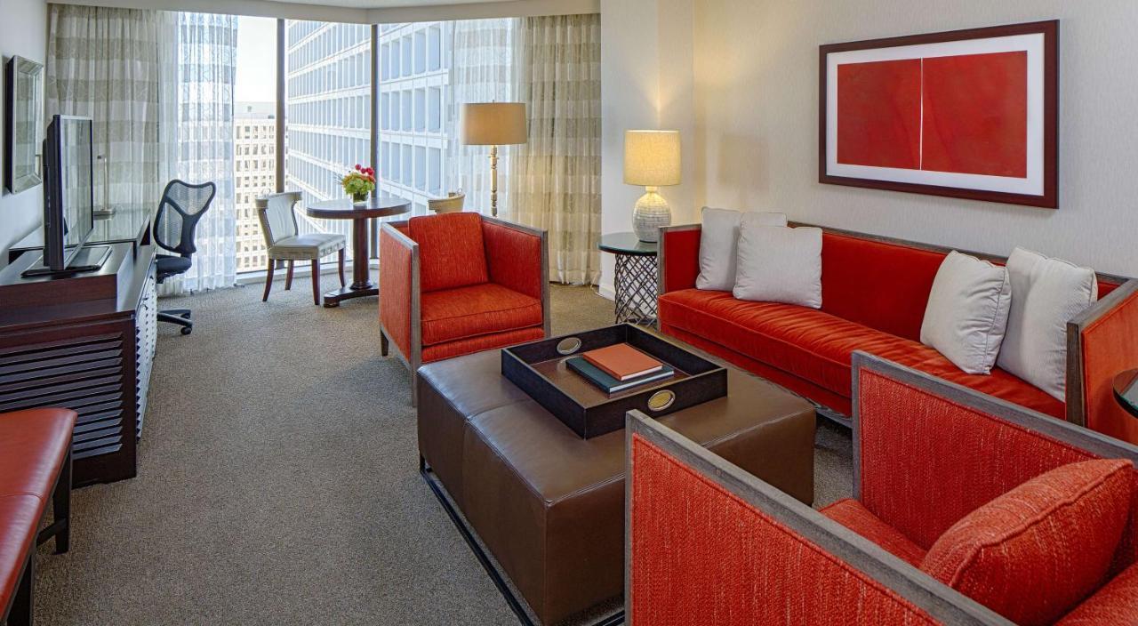 Doubletree By Hilton Hotel Houston Greenway Plaza Eksteriør billede