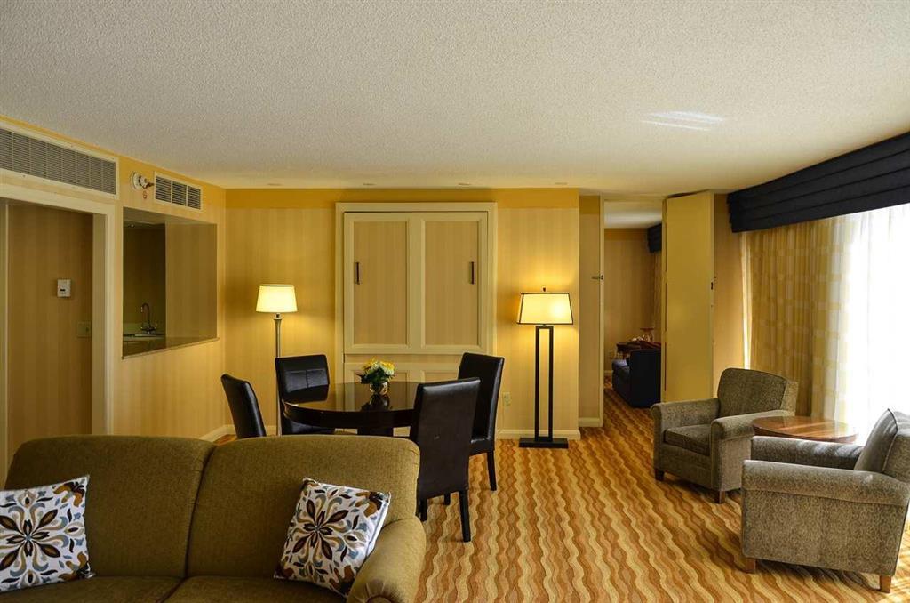 Doubletree By Hilton Hotel Houston Greenway Plaza Eksteriør billede