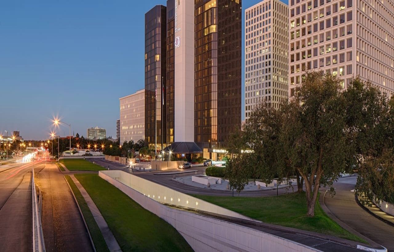 Doubletree By Hilton Hotel Houston Greenway Plaza Eksteriør billede